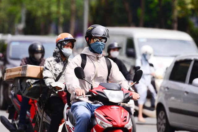 Miền Bắc nắng nóng, nhiệt cao trên 35 đ